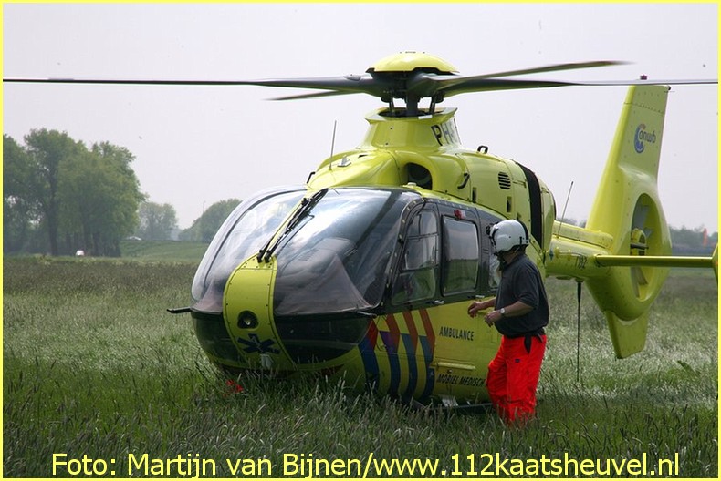 Lifeliner3 inzet Waalwijk Foto: Martijn van Bijnen (8)