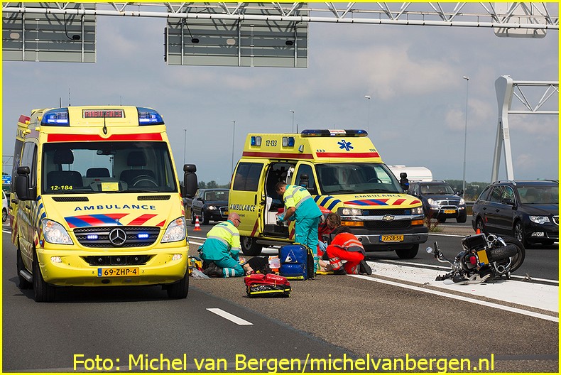 Lifeliner1 inzet Boesingheliede Foto: Michel van Bergen (22)