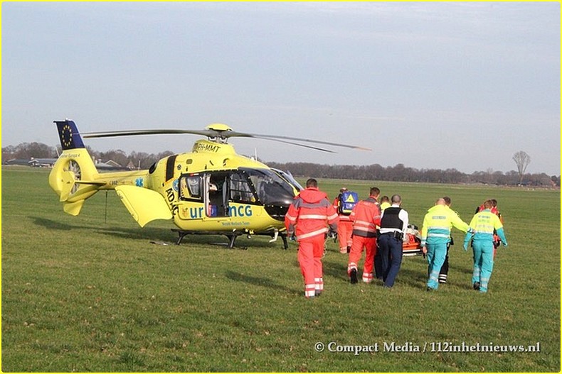 112 Vrouw ernstig gewond N855 Dwingeloo 11-BorderMaker