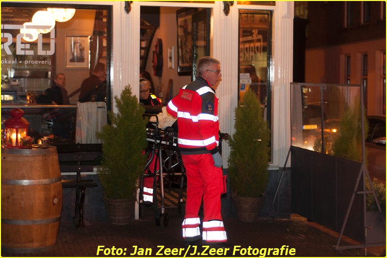 2014-01-11 Onwelwording in wijnlokaal, Hoogstraat 011-BorderMaker