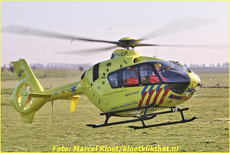 lifeliner bij ongeval zandkreekweg Wolphaartsdijk 5-3-2014 114-BorderMaker