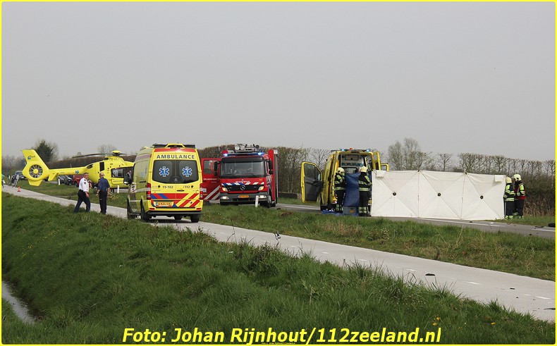 ongeval wemeldinge 2014-03-30 041 site-BorderMaker