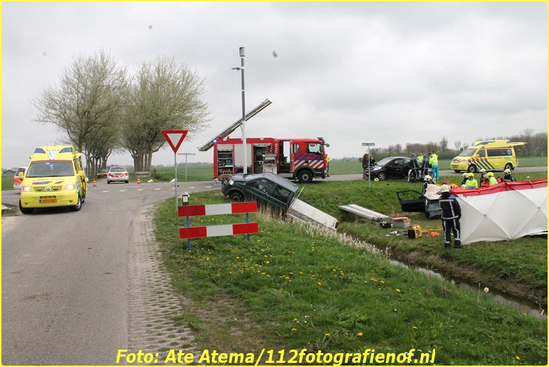 2014-04-11 Foto's van ongeval in Ferwert (9)-BorderMaker