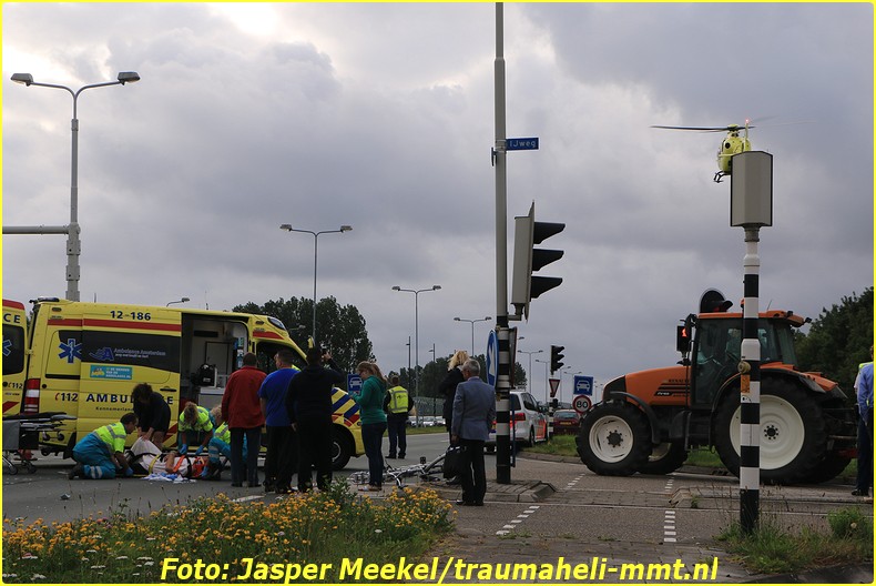 2014 0619 Traumaheli Inzet Ijweg te Hoofddorp 010 (3)-BorderMaker