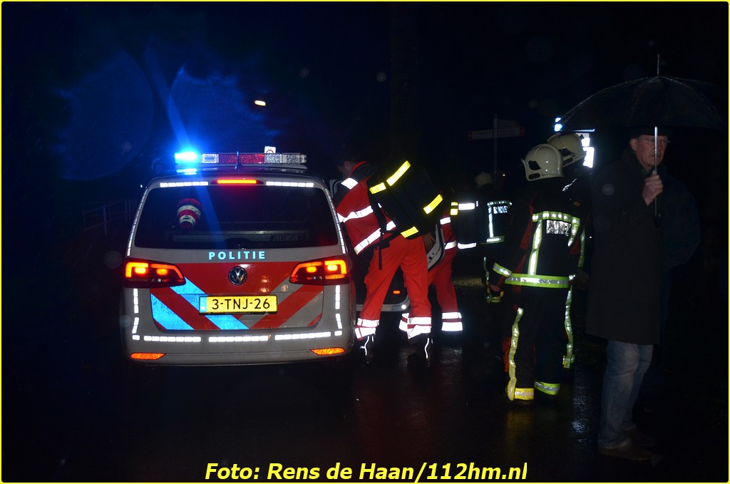 2015 01 13 Man gered van verdrinkingsdood Haastrecht_Rens de Haan (6)-BorderMaker