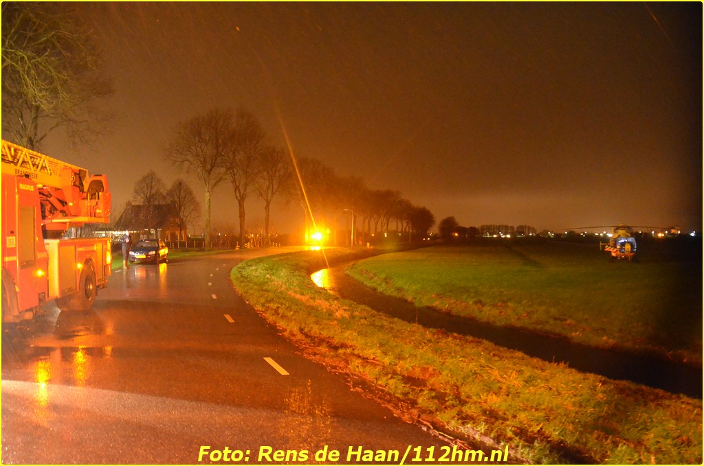 2015 01 13 Man gered van verdrinkingsdood Haastrecht_Rens de Haan (7)-BorderMaker