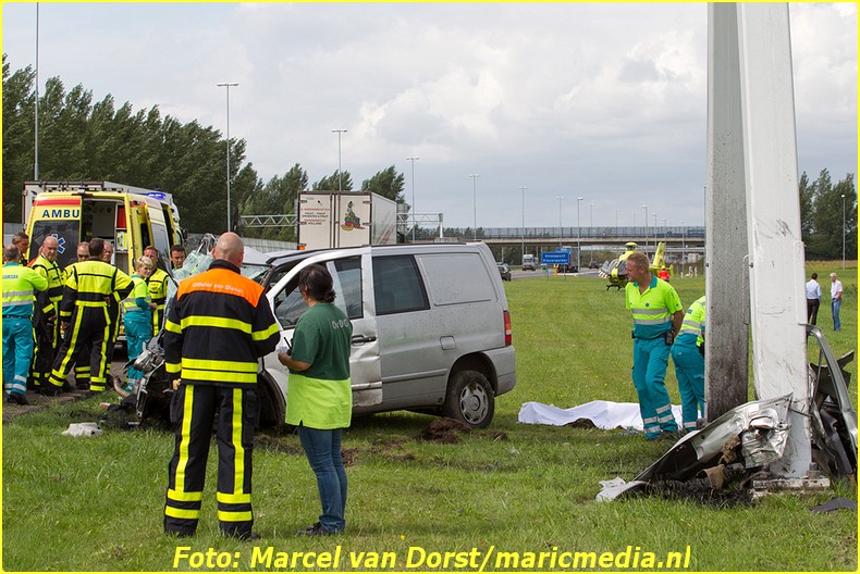08252015_dodelijk_ongeval_A16_Zevenbergen_1744-BorderMaker