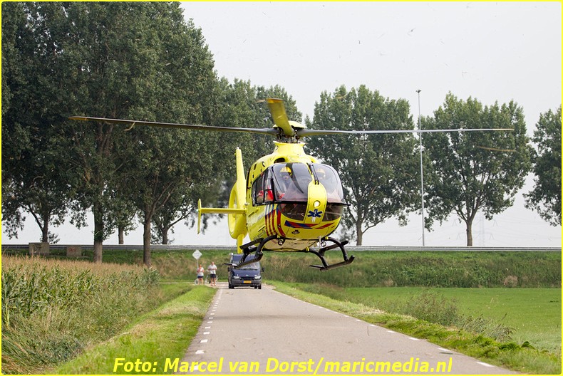 08302015_flyboarder_gewond_Oosterhoutseweg_Raamsdonksveer_1824-BorderMaker