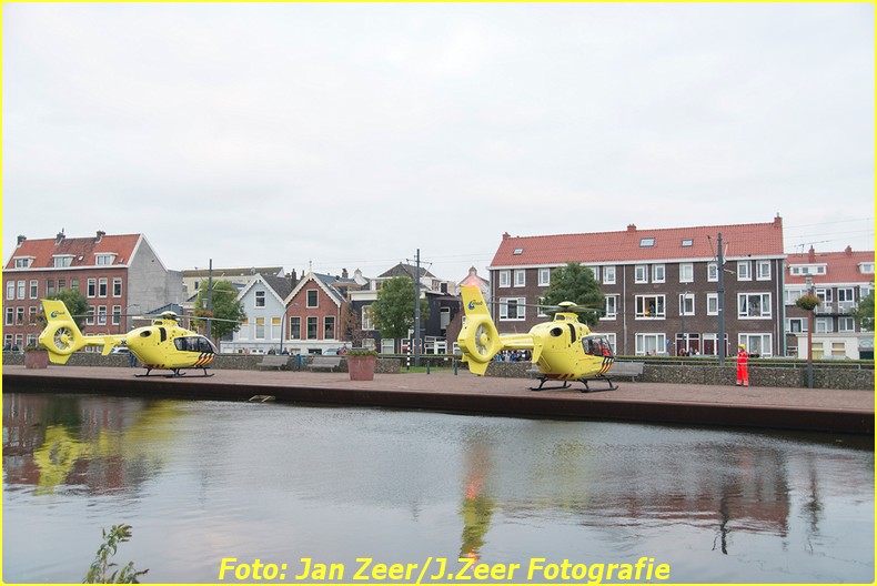 2015-10-19 Dubbele traumahelikopter inzet Schiedam 021-BorderMaker