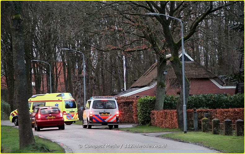 Mobiel-Medisch-Team-aan-de-Hereweg-in-Peize-1-BorderMaker