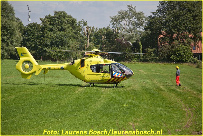 Bloemendaalseweg - Oudere man met fiets gevallen