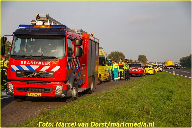 10212016_ongeval_a59_made_6705-bordermaker