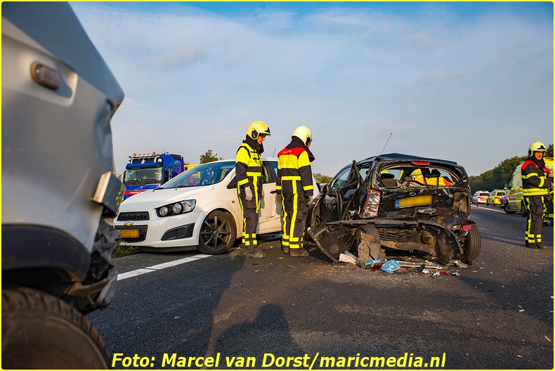 10212016_ongeval_a59_made_6707-bordermaker