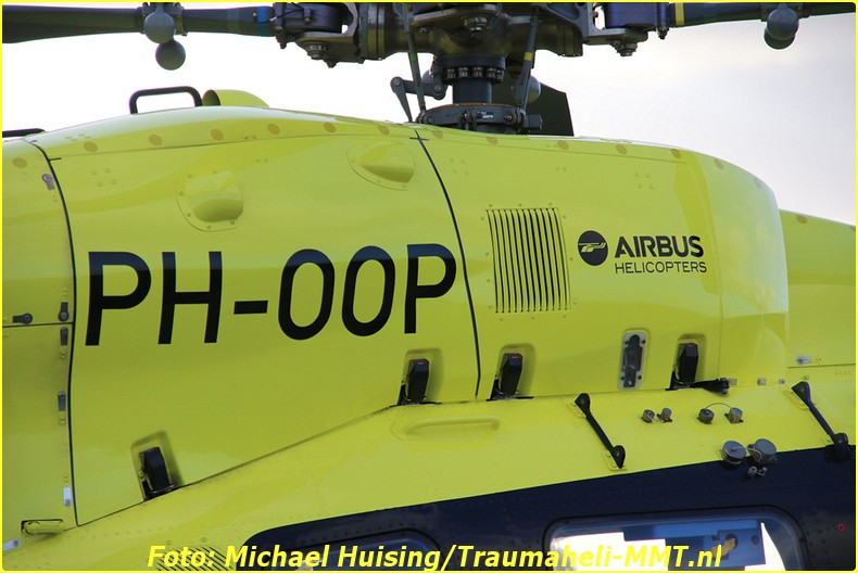 29-10-2016-ph-oop-waddenheli-op-oostwold-airport-36-bordermaker