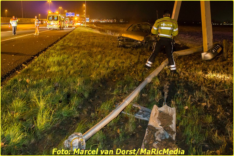 12202016_ongeval_a16_zevenbergschen_hoek_8693-bordermaker