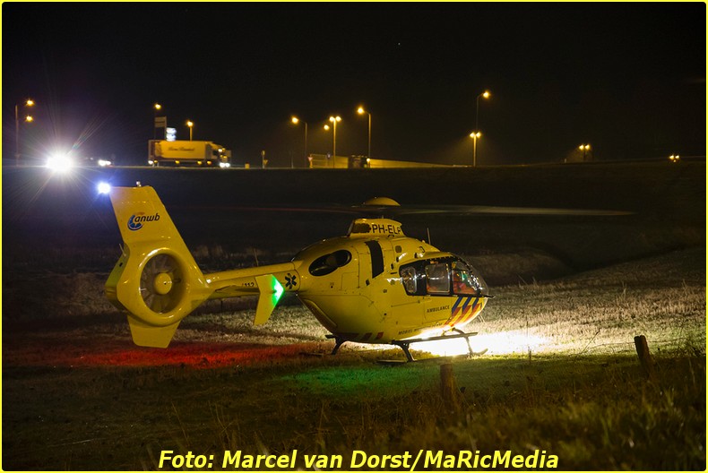 12202016_ongeval_a16_zevenbergschen_hoek_8701-bordermaker