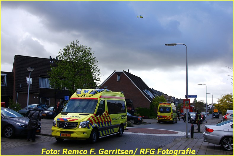 14-04-14 Prio 1 Assistentie Ambulance (Lifeliner) - Zonnedauw (Reeuwijk) (Canon) (14)-BorderMaker