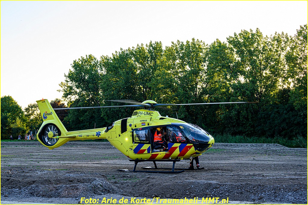 FotografiedeKorte  Z724646 20220812 zw BorderMaker - Mobiel Medisch Team naar Ridderkerk voor medische noodsituatie