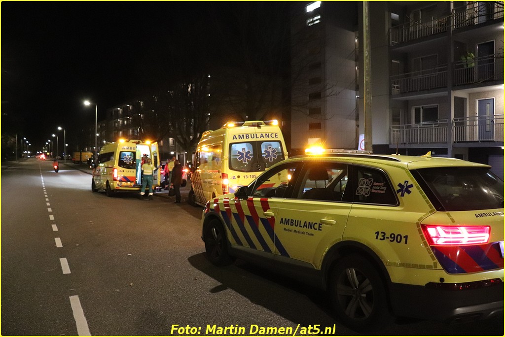 IMG 3045 BorderMaker - Man gewond bij een steekpartij H. Cleyndertweg in Amsterdam noord.